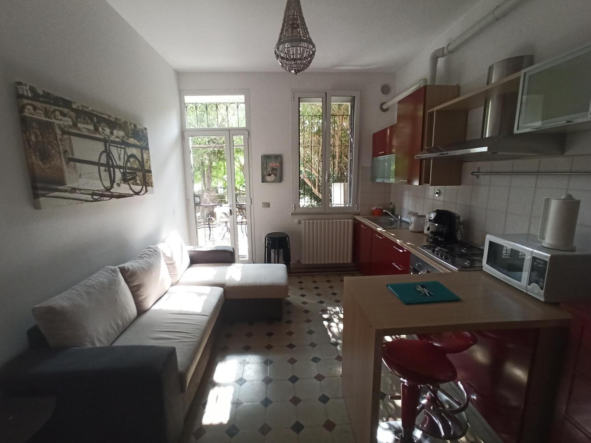 Apartment With Lovely Garden Верона Экстерьер фото